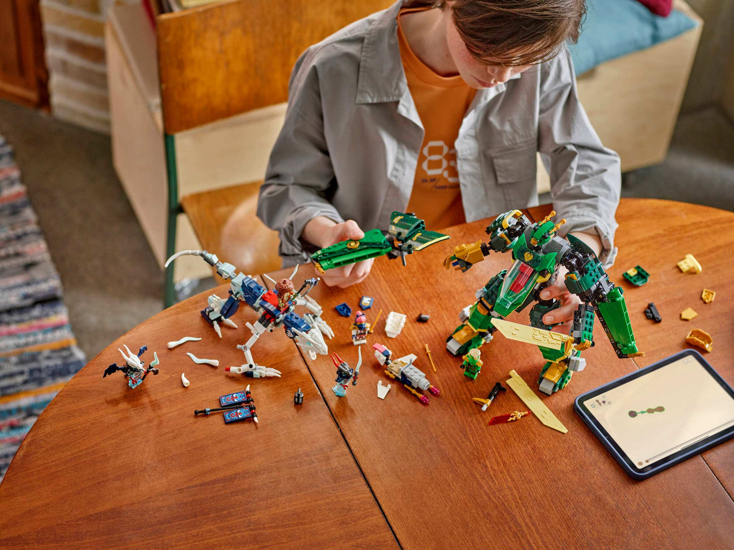 LEGO Ninjago Lloyds Jet-Mech (71845)