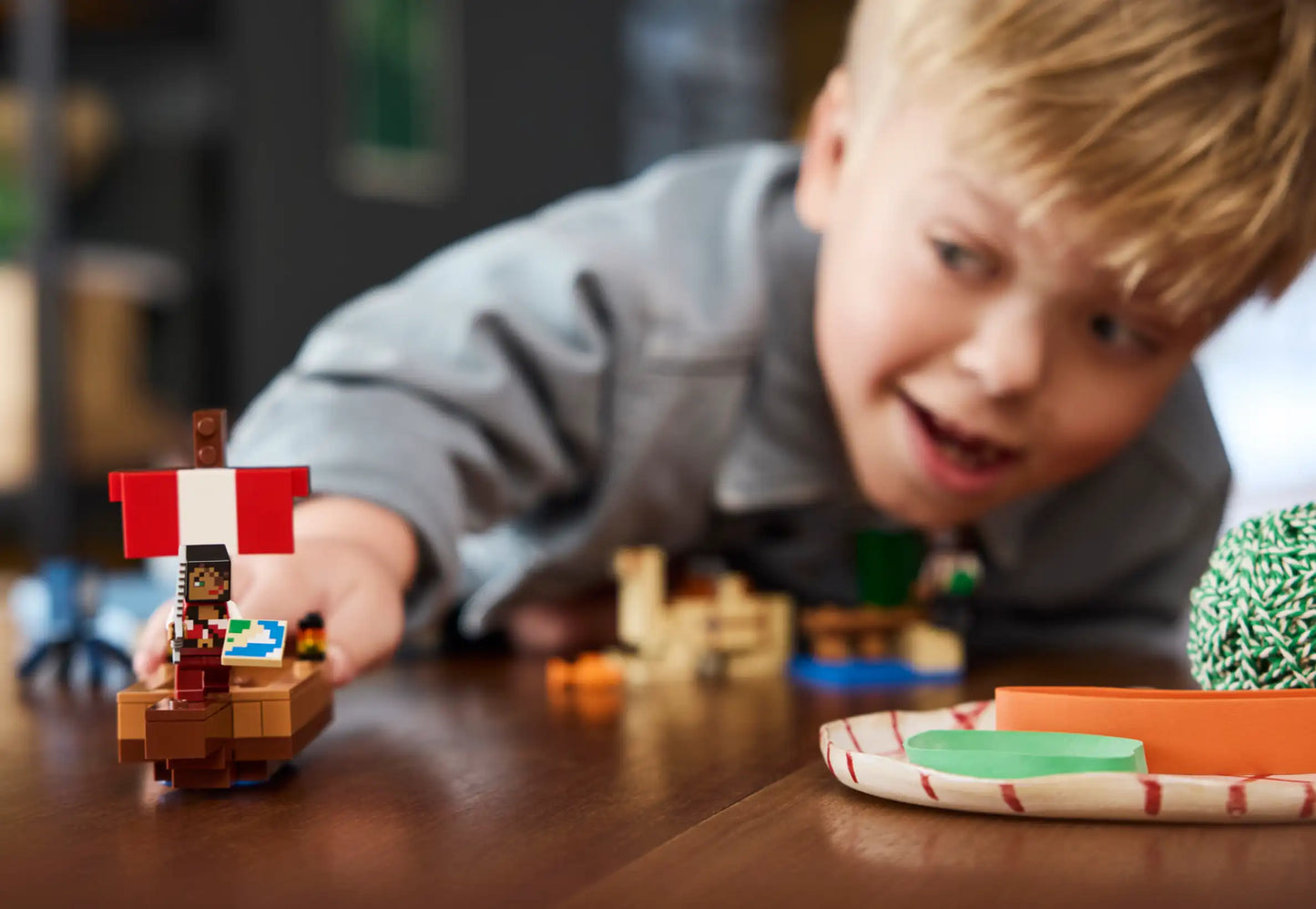LEGO Minecraft Die Piratenschiffreise (21259)