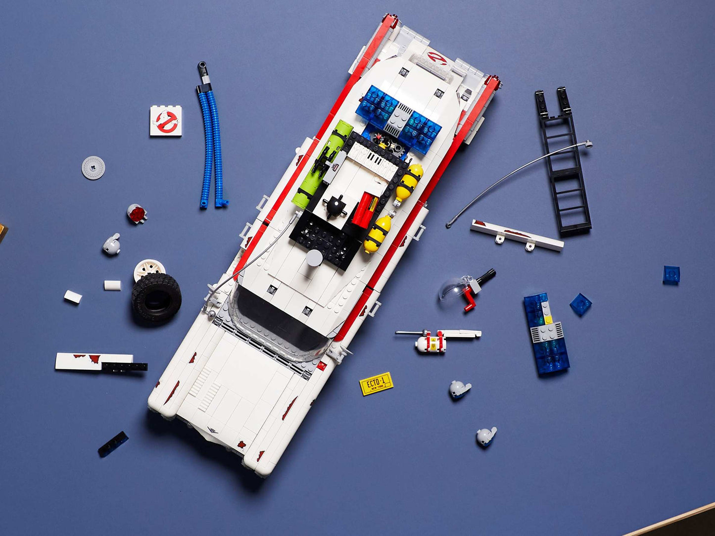 LEGO Icons Ghostbusters™ ECTO-1 (10274)