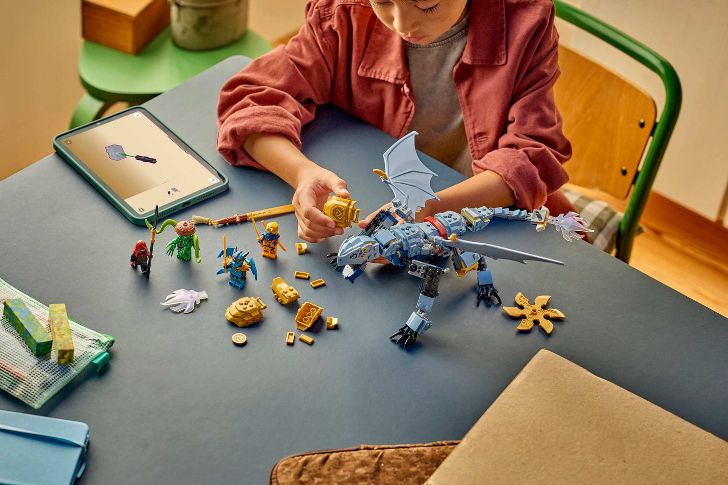 LEGO Ninjago Showdown mit dem Ninja-Drachen Riyu (71855)