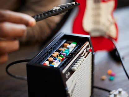 LEGO Ideas Fender Stratocaster (21329)