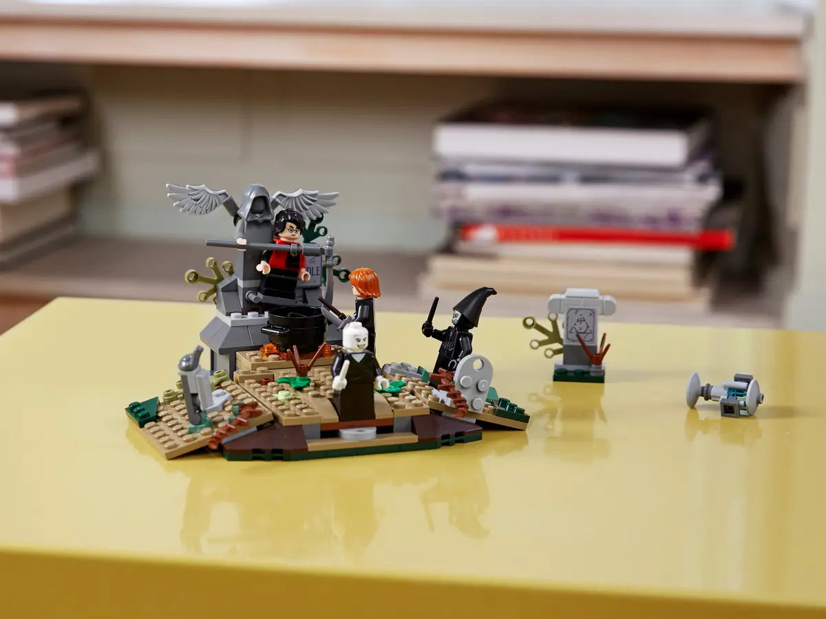 LEGO Harry Potter Der Aufstieg von Voldemort™ - Duell auf dem Friedhof (75965)