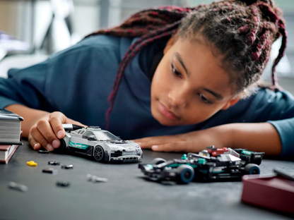 LEGO Speed Champions Mercedes-AMG F1 W12 E Performance & Mercedes-AMG Project One (76909)