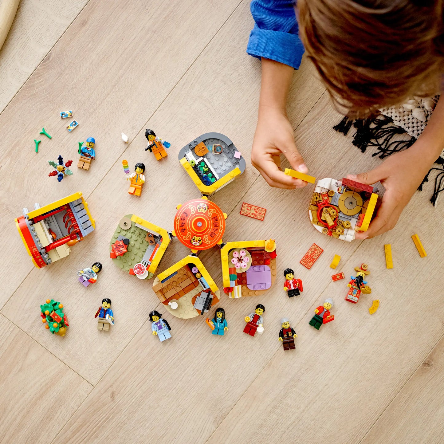 LEGO Chinese New Year Mondneujahrstraditionen (80108)