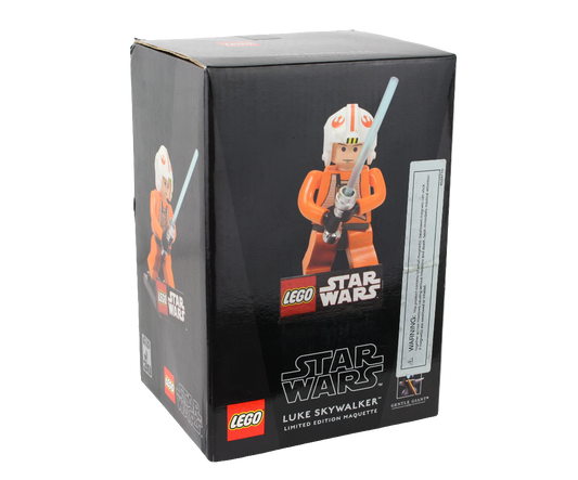 LEGO Star Wars x Gentle Giant Luke Skywalker™ Pilot Maquette (66254)