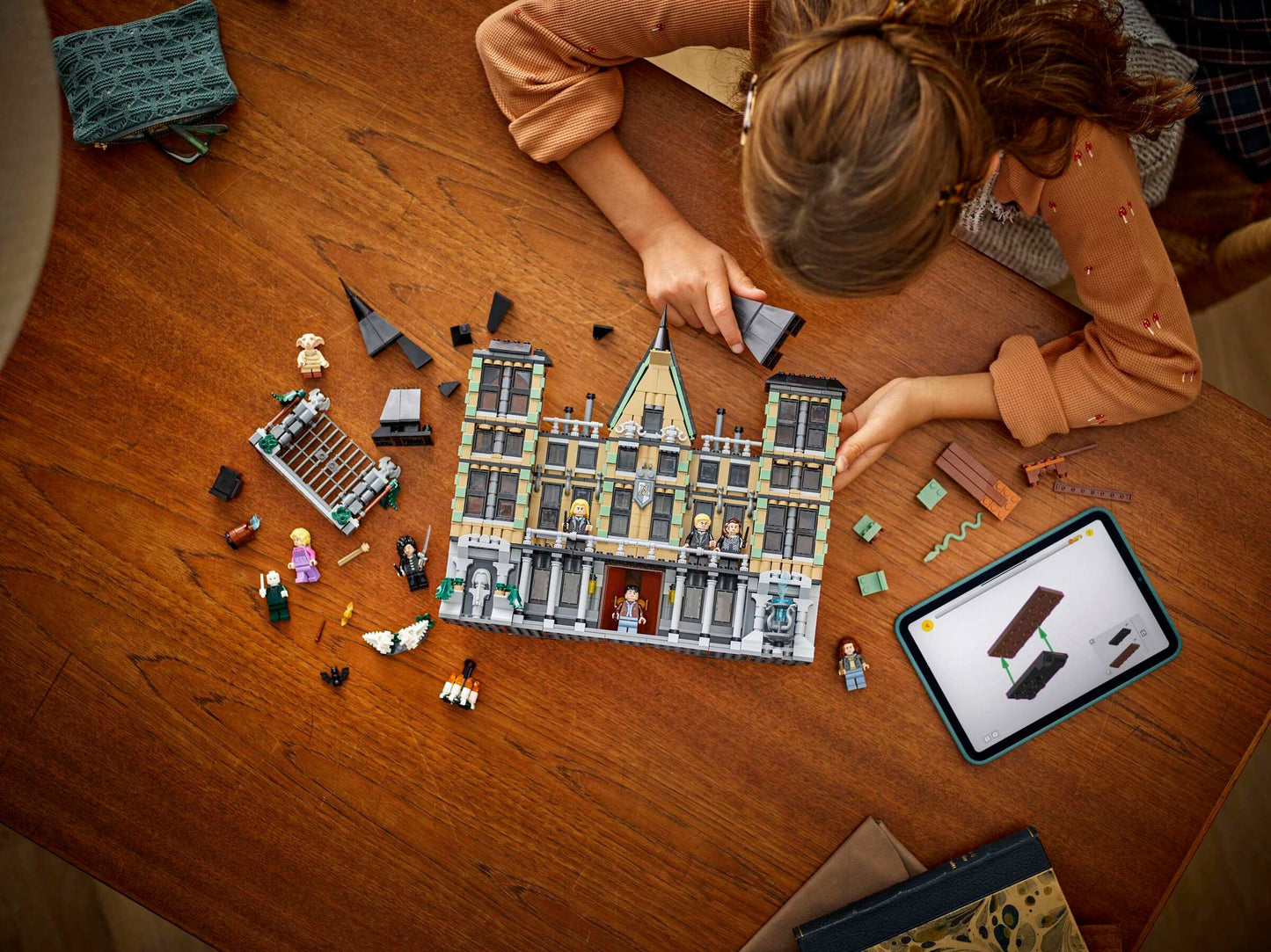 LEGO Harry Potter Landsitz der Familie Malfoy (76453)