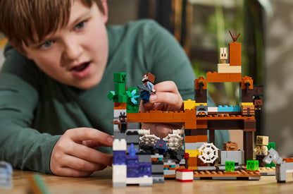 LEGO Minecraft Die Mine in den Badlands (21263)