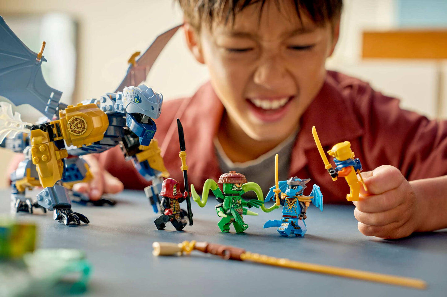 LEGO Ninjago Showdown mit dem Ninja-Drachen Riyu (71855)