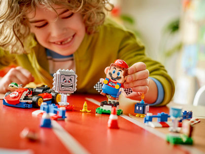 LEGO Super Mario - Mario Kart™ – Interaktiver LEGO® Mario™ & Standard-Kart (72043)