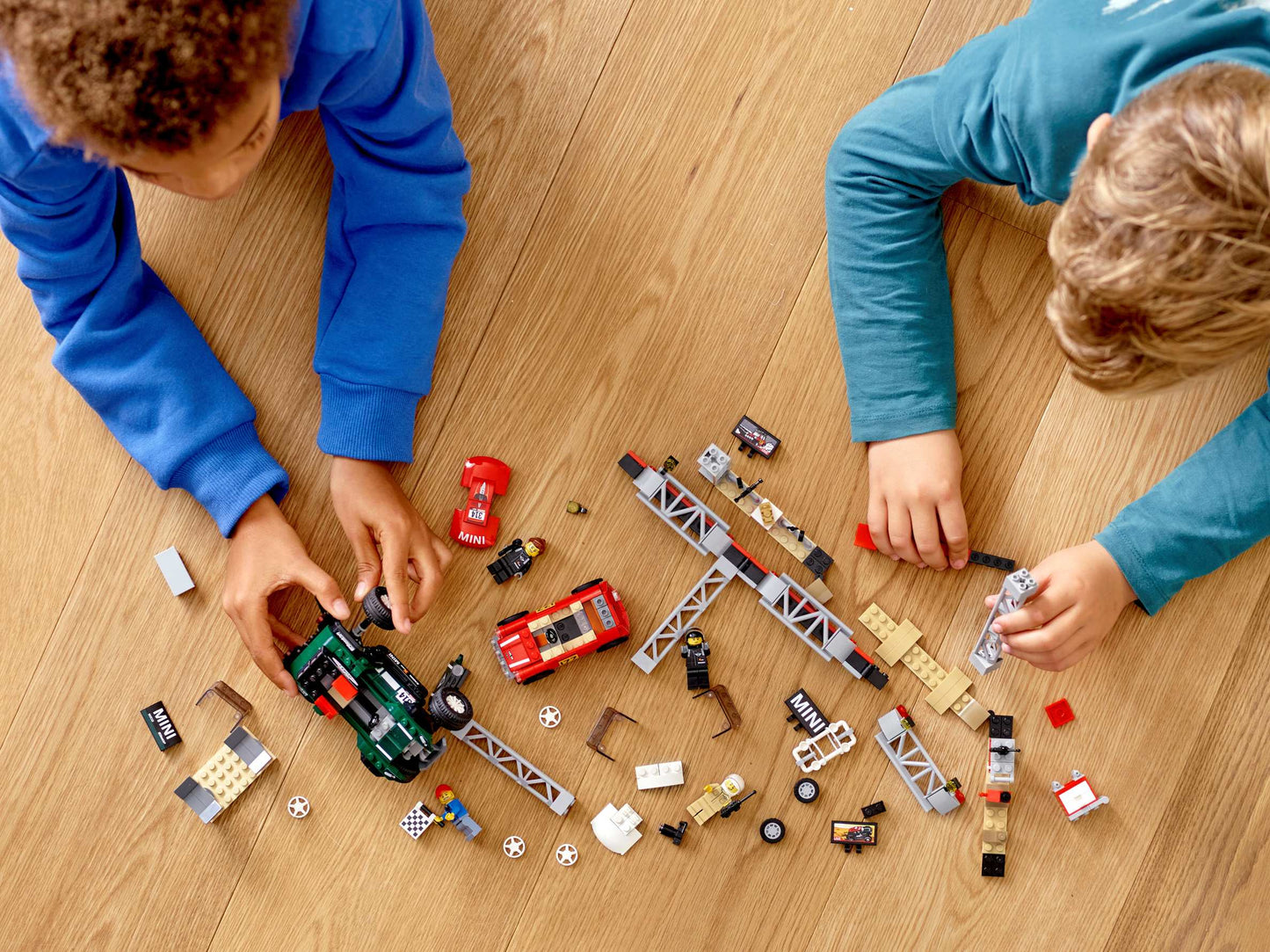 LEGO Speed Champions Rallyeauto 1967 Mini Cooper S und Buggy 2018 Mini John Cooper Works (75894)