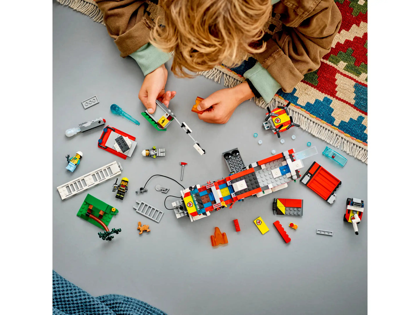 LEGO City Einsatzleitwagen der Feuerwehr (60374)