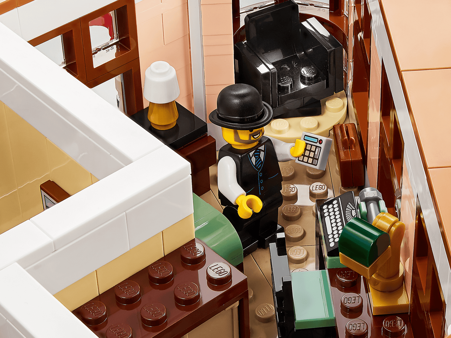 LEGO® Icons Boutique-Hotel (10297)