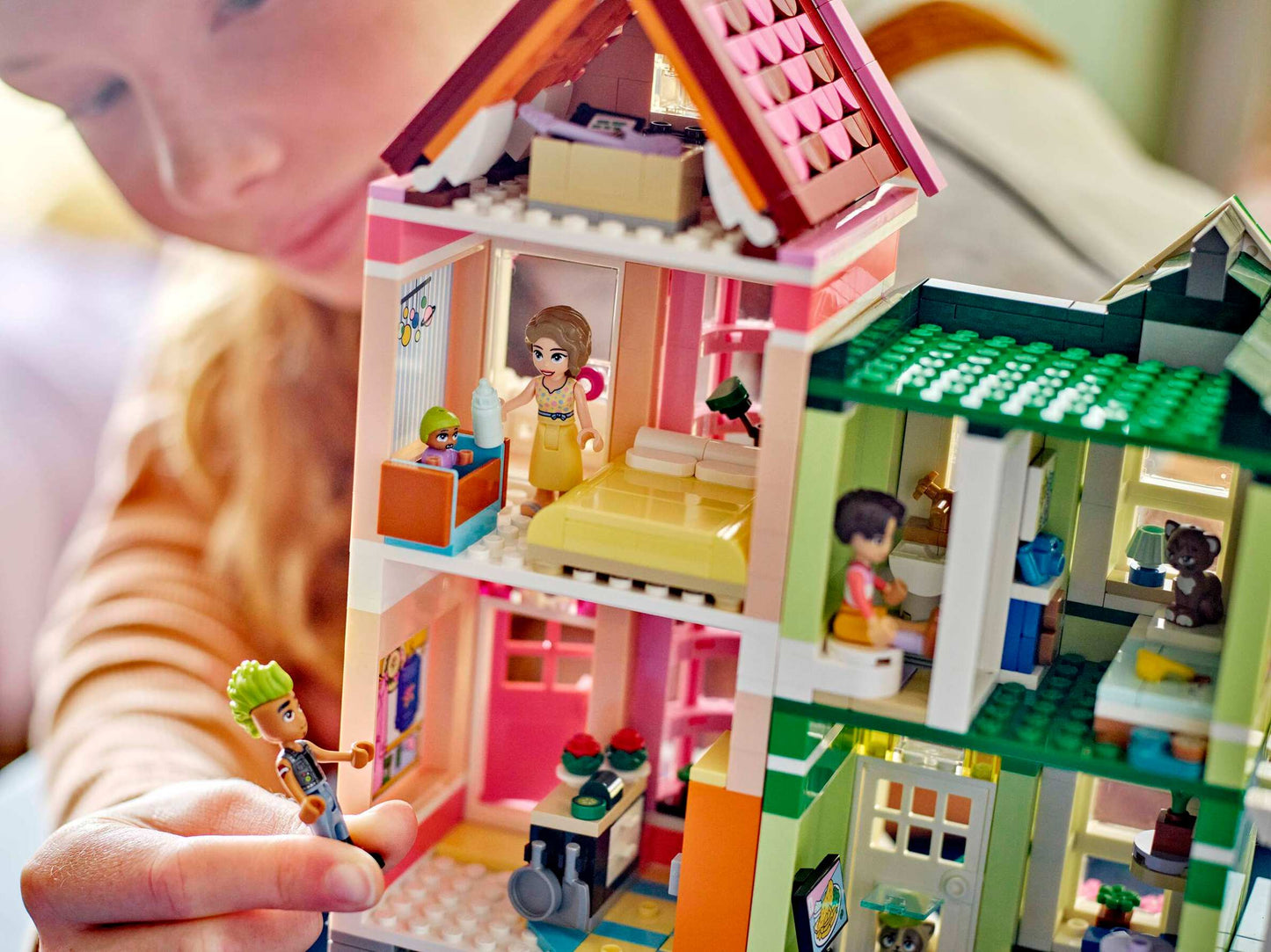 LEGO Friends Heartlake City Wohn- und Einkaufsstraße (42670)