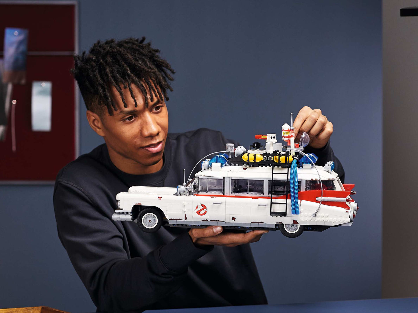 LEGO Icons Ghostbusters™ ECTO-1 (10274)