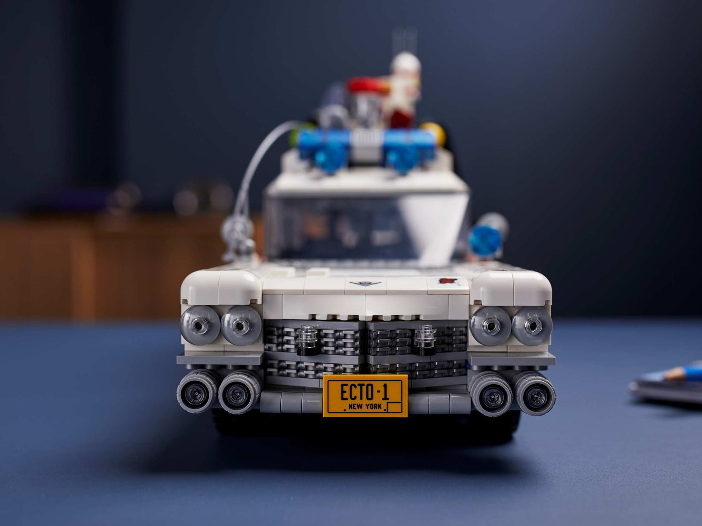 LEGO Icons Ghostbusters™ ECTO-1 (10274)
